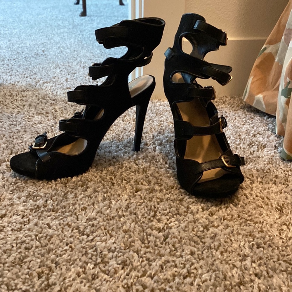 Shoe Dazzle size 7 buckle-strapped, black peep toe, high heels